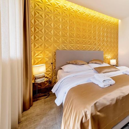 Il Giardino Luxury Rooms & Suites สปลิท ภายนอก รูปภาพ