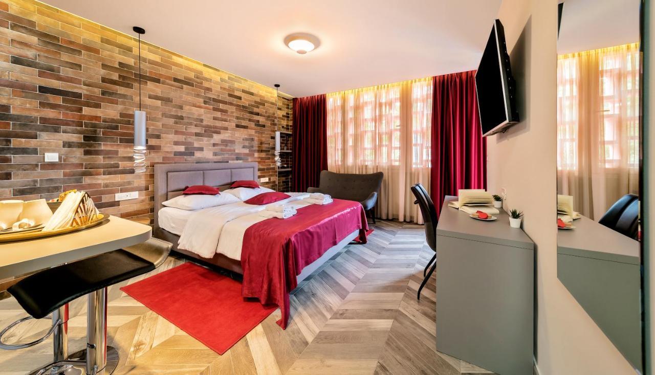 Il Giardino Luxury Rooms & Suites สปลิท ภายนอก รูปภาพ
