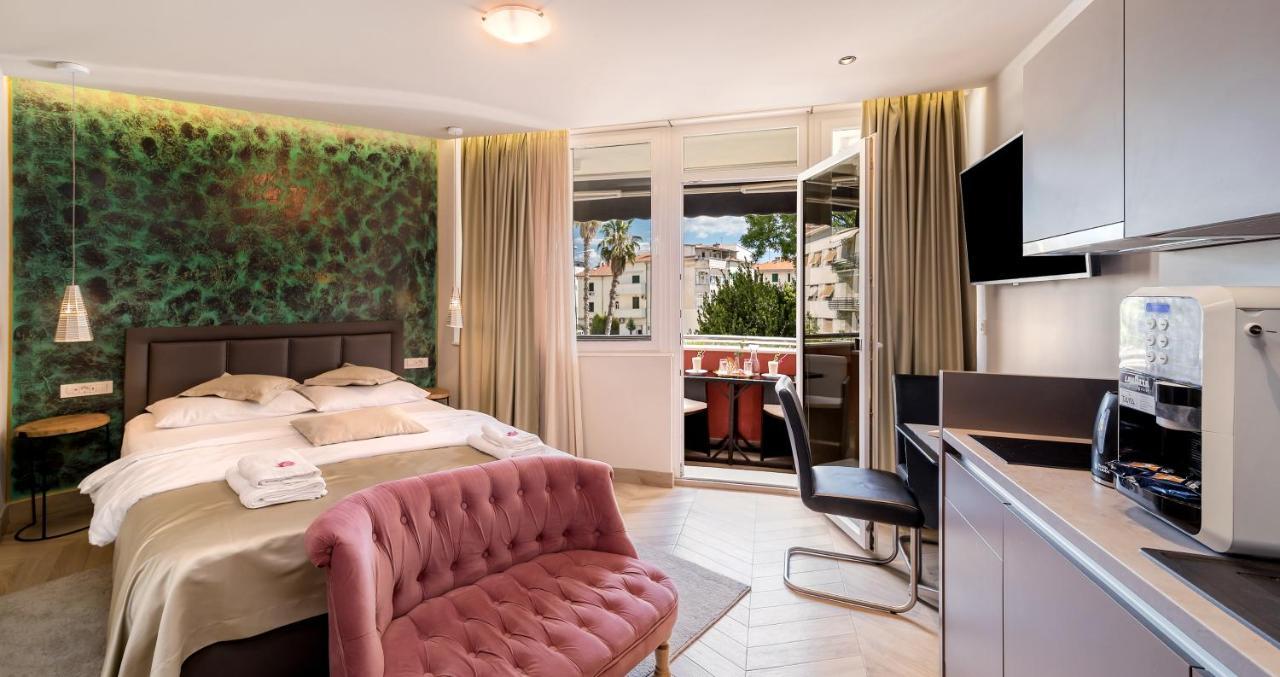 Il Giardino Luxury Rooms & Suites สปลิท ภายนอก รูปภาพ