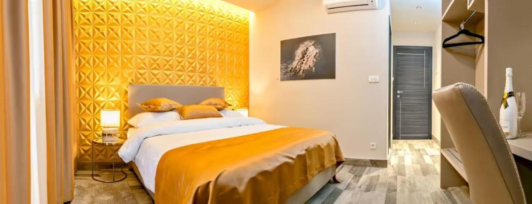 Il Giardino Luxury Rooms & Suites สปลิท ภายนอก รูปภาพ