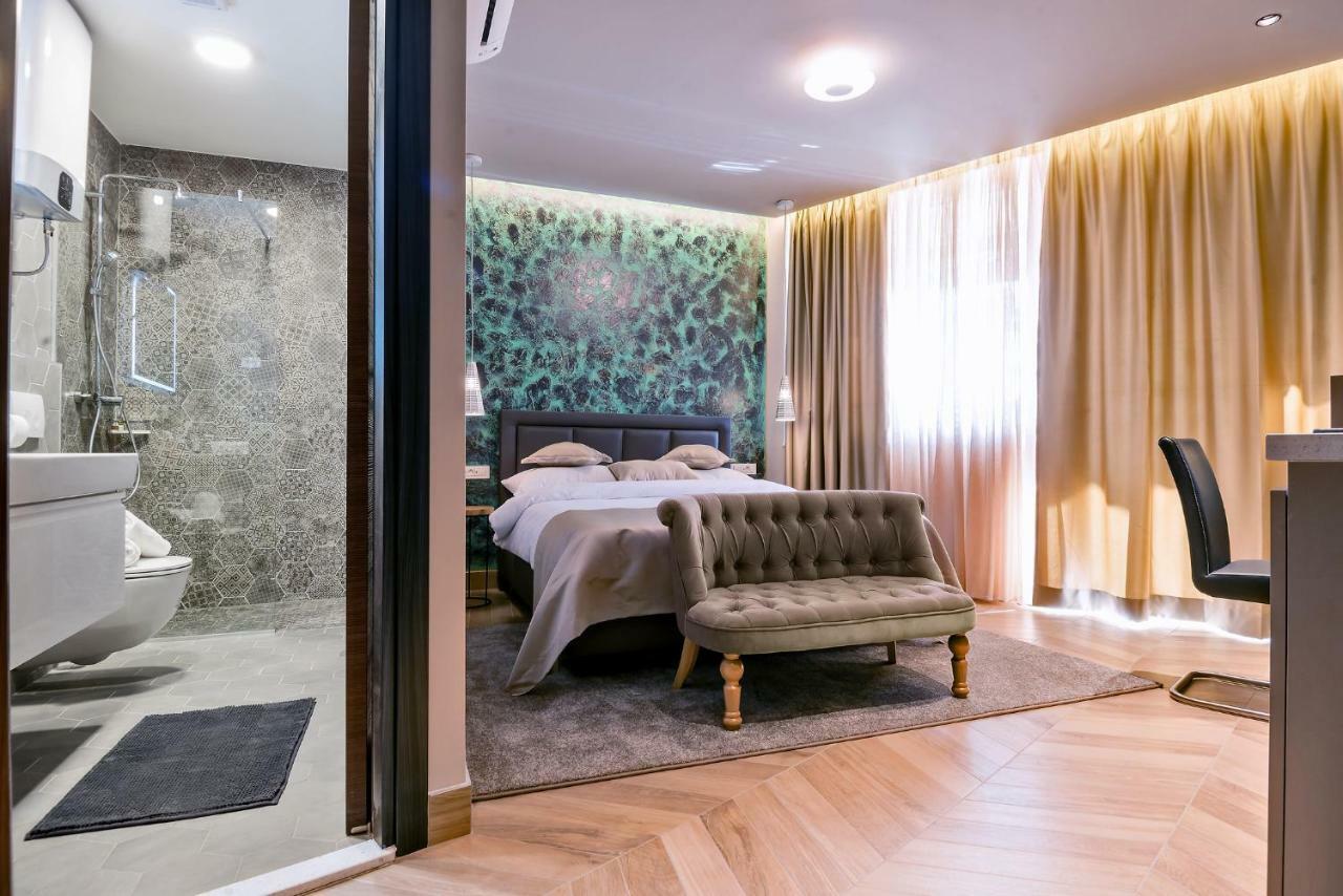 Il Giardino Luxury Rooms & Suites สปลิท ภายนอก รูปภาพ