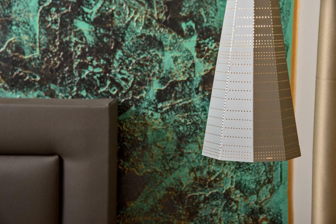 Il Giardino Luxury Rooms & Suites สปลิท ภายนอก รูปภาพ
