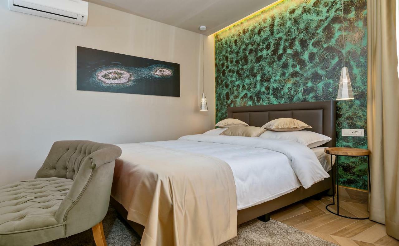 Il Giardino Luxury Rooms & Suites สปลิท ภายนอก รูปภาพ